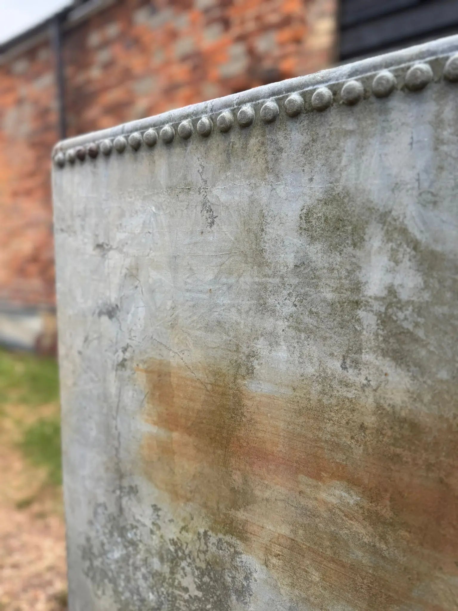 Antique XL Galvanised Riveted Water Tank with Tap & Lid – Planter or Feature 4D