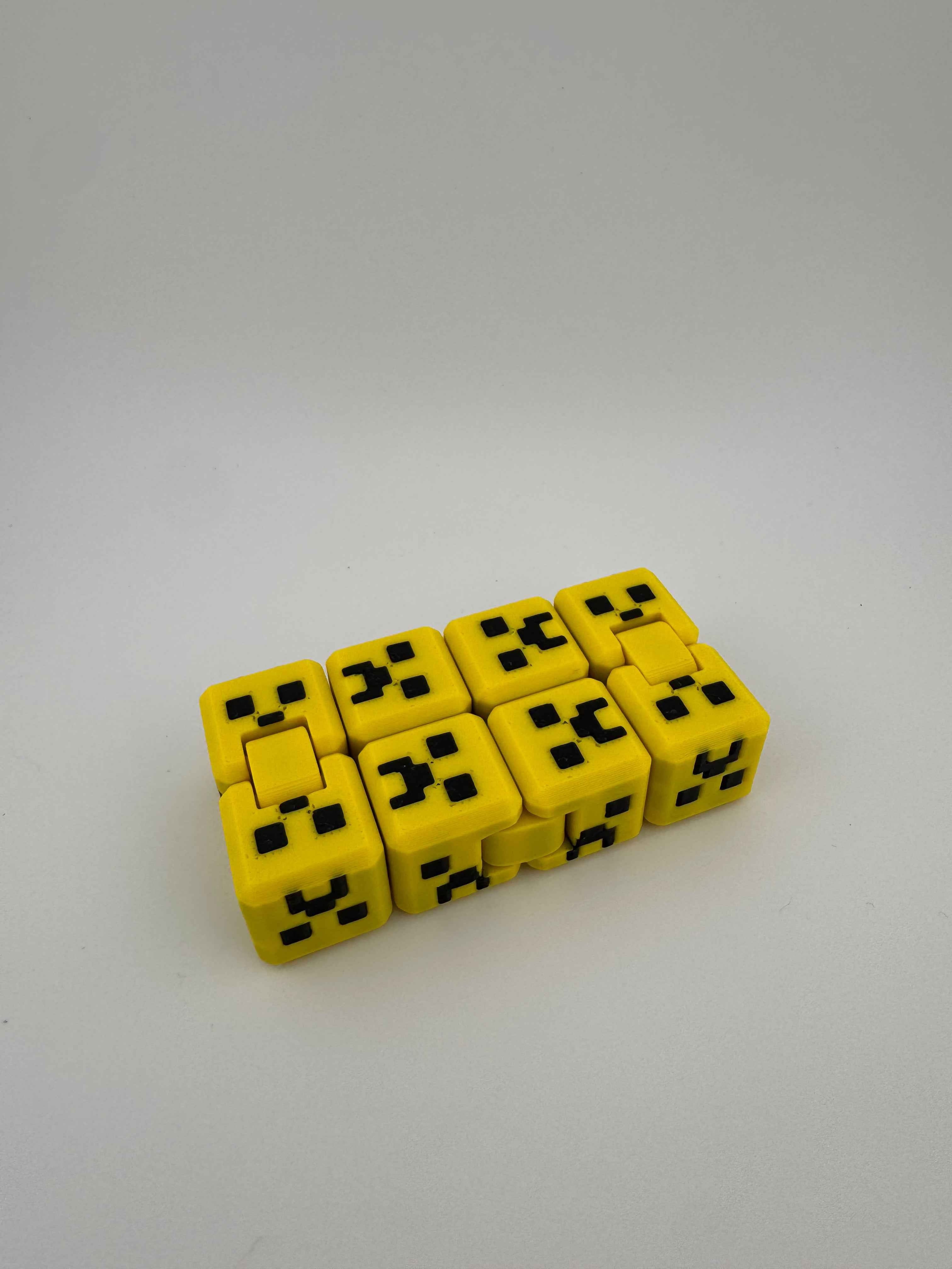 Minecraft inspired infinity cube - creeper style