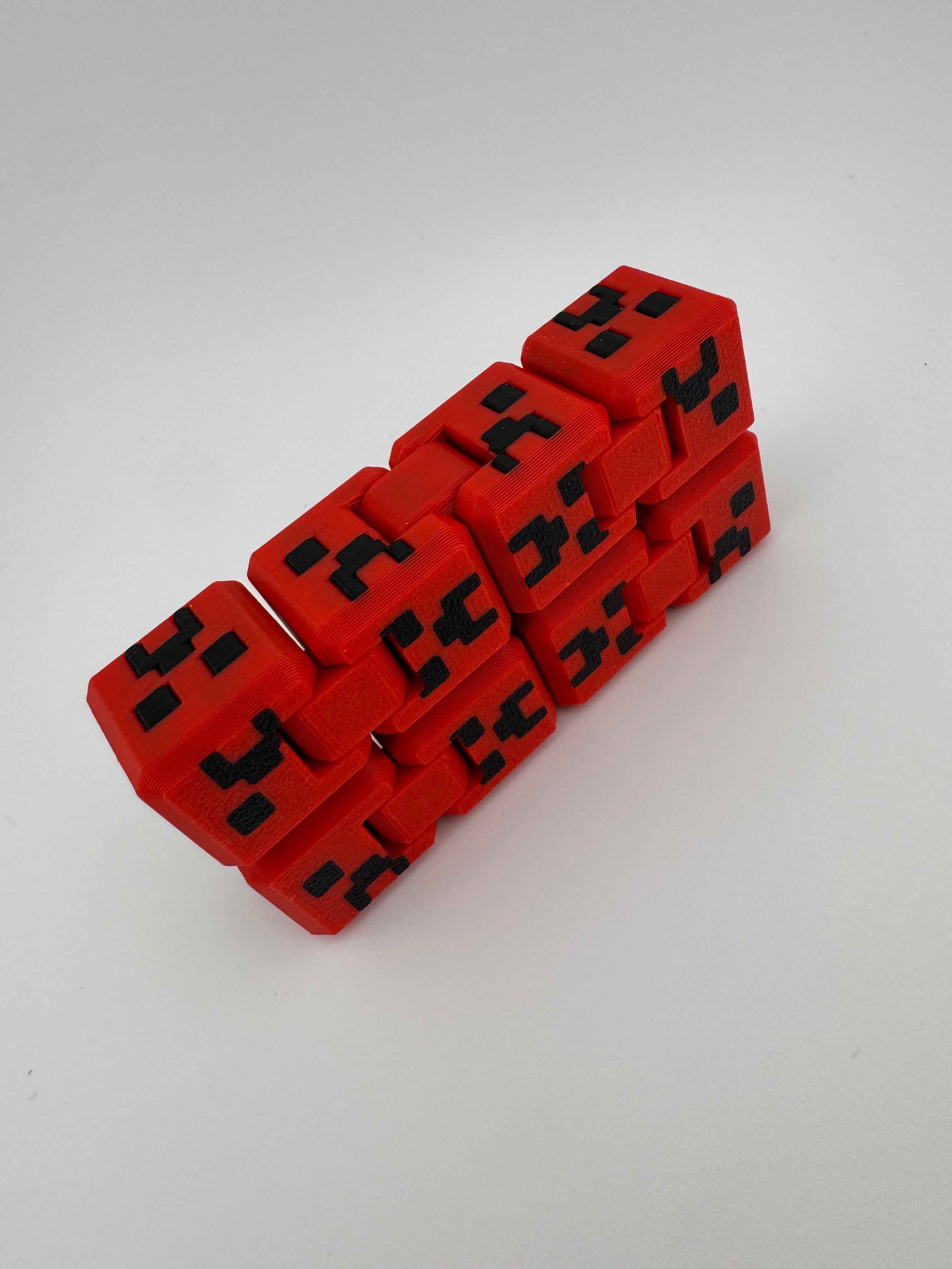 Minecraft inspired infinity cube - creeper style