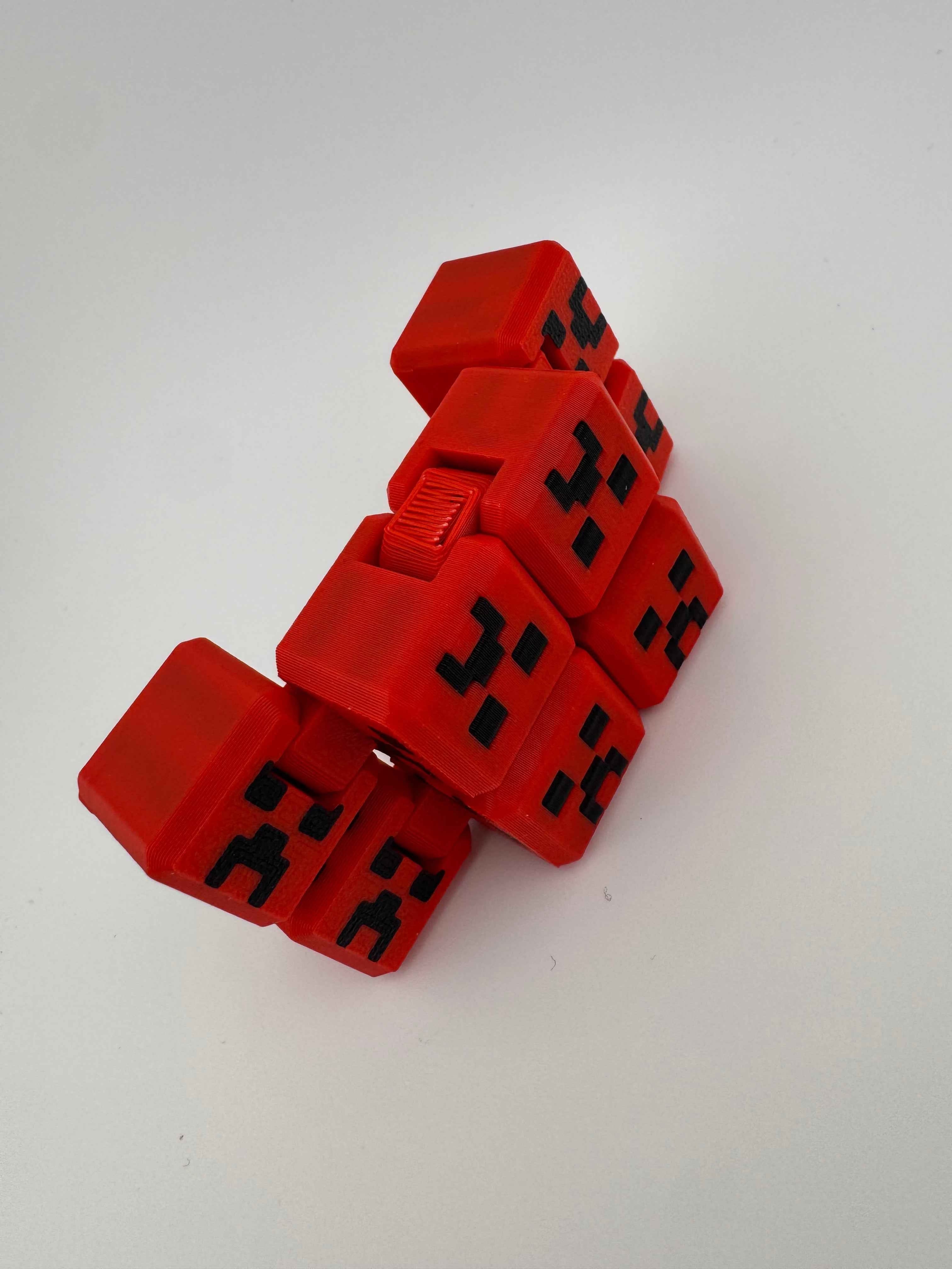 Minecraft inspired infinity cube - creeper style