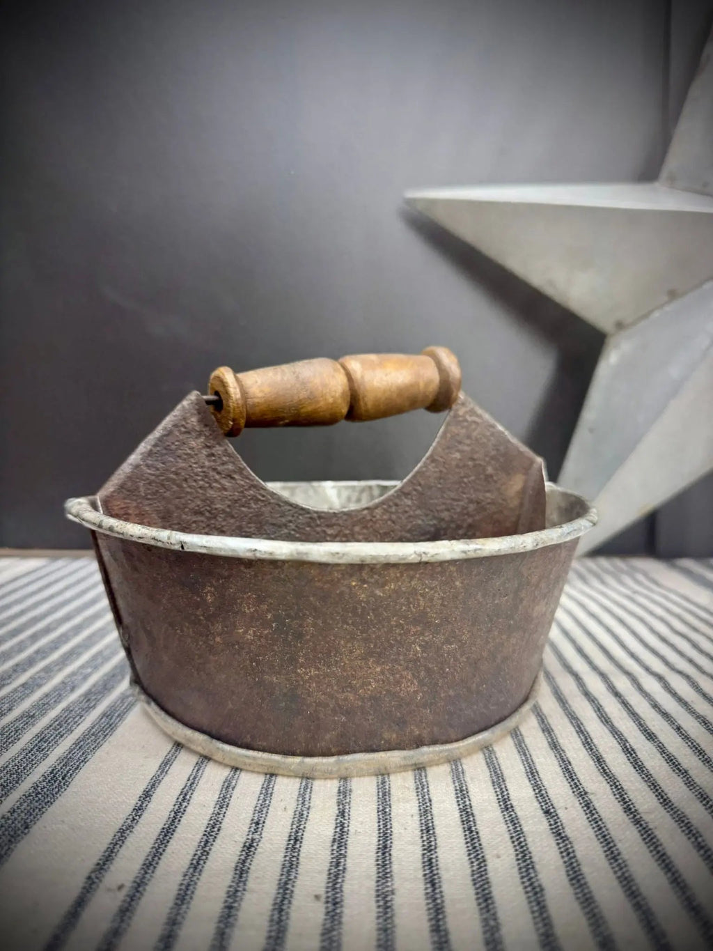 Rustic Warehouse Norfolk Vintage Metal Herb Planter & Small Tray