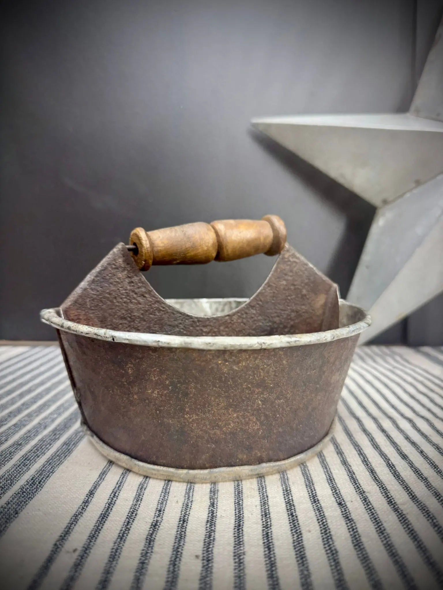 Rustic Warehouse Norfolk Vintage Metal Herb Planter & Small Tray