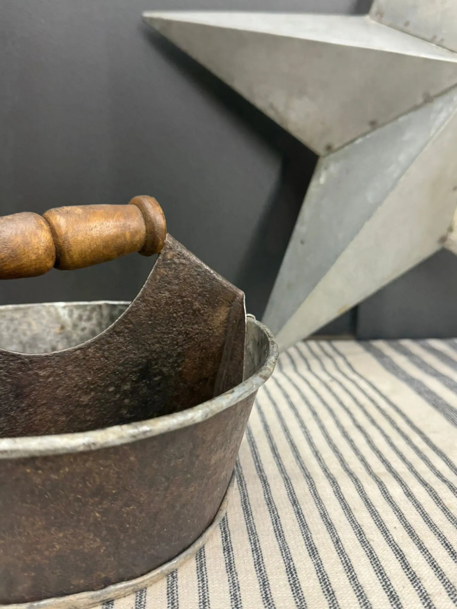 Rustic Warehouse Norfolk Vintage Metal Herb Planter & Small Tray