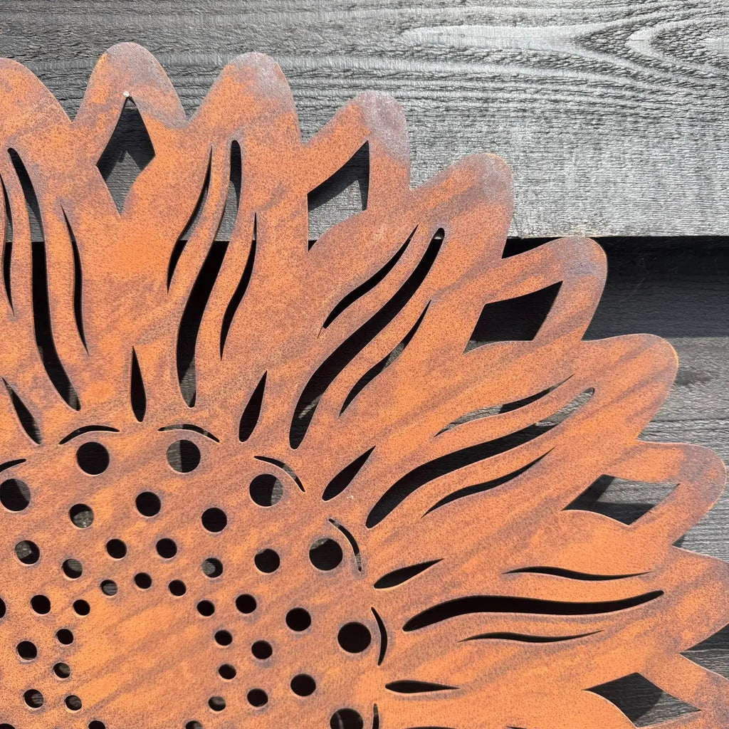 Rustic Metal Sunflower Garden Wall Art – 55cm Steel Outdoor Sculpture