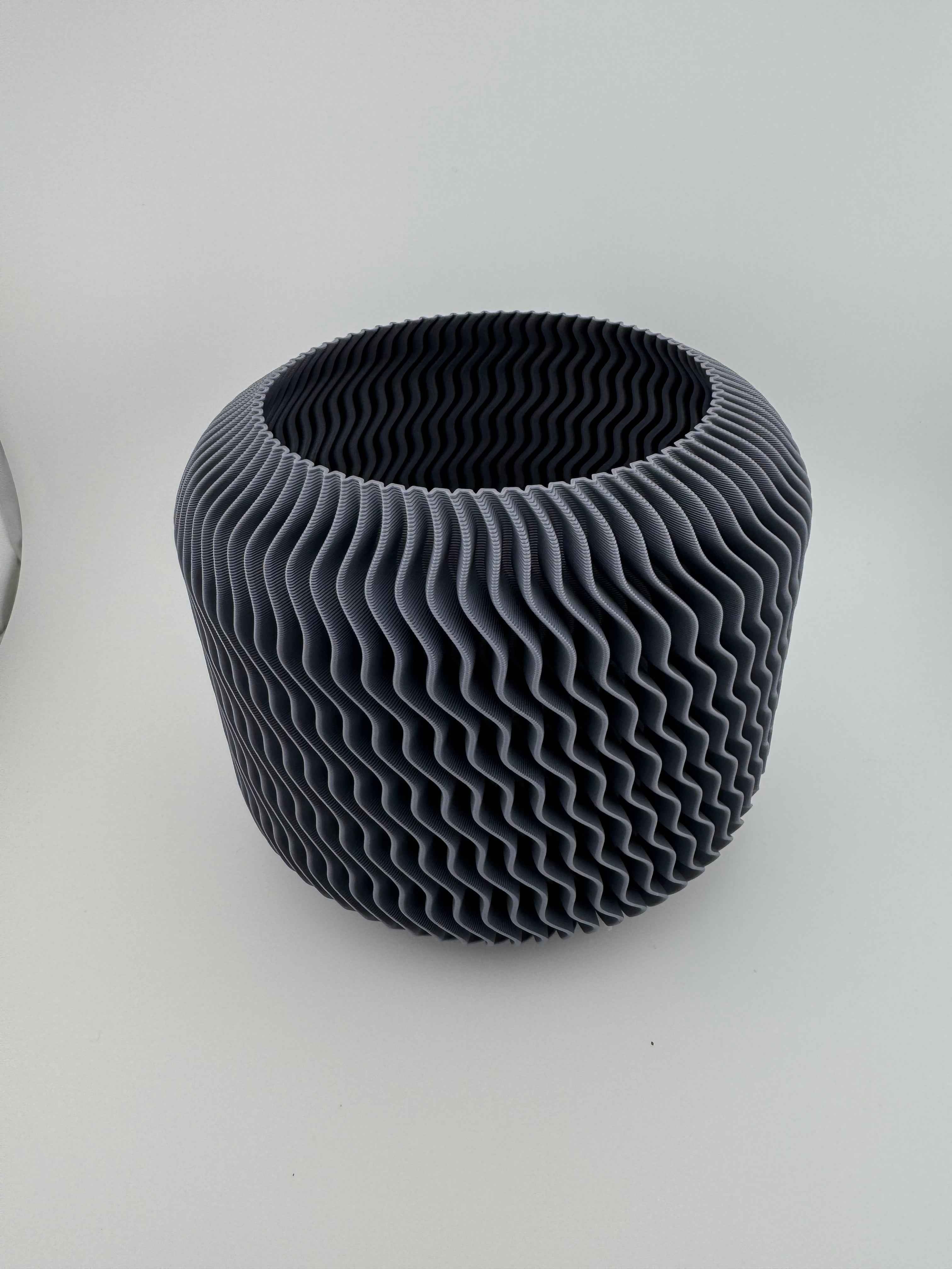 Malibu plant pot