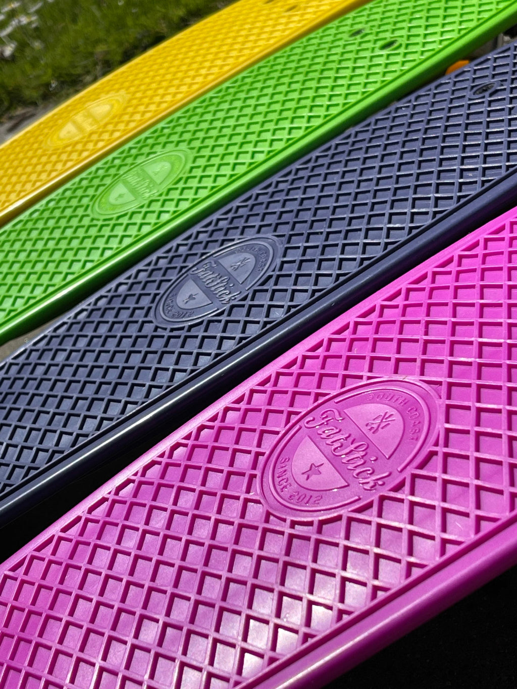 FatStick 22" Mini-Cruiser Skateboard – Recycled Plastic Deck