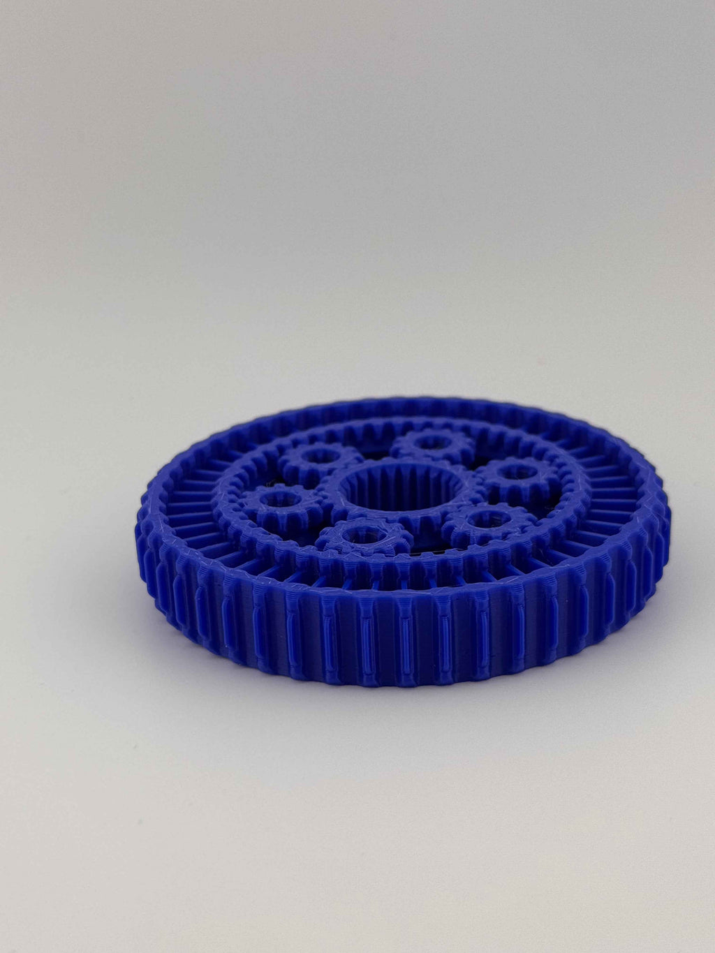 Planetarium Gear Spinner - Hours of fun