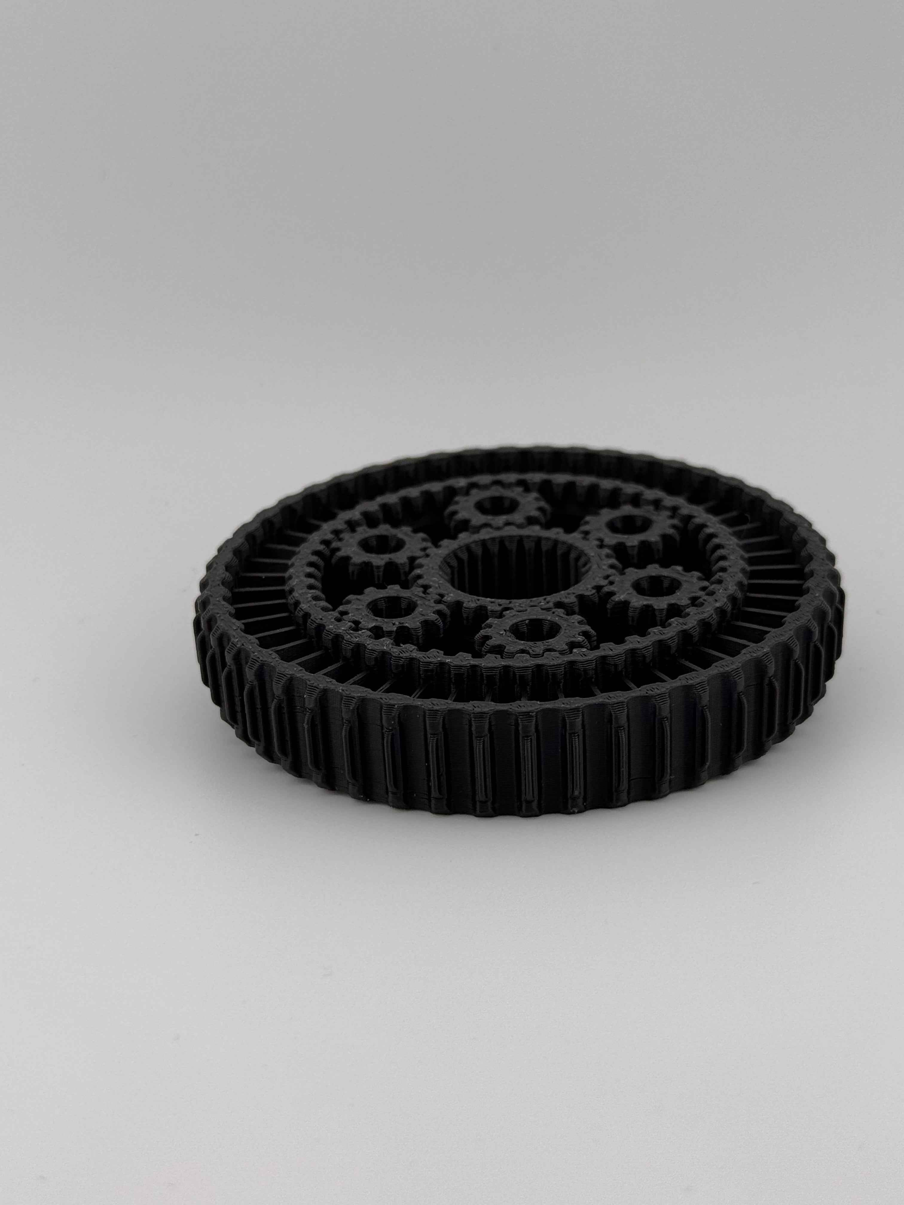 Planetarium Gear Spinner - Hours of fun
