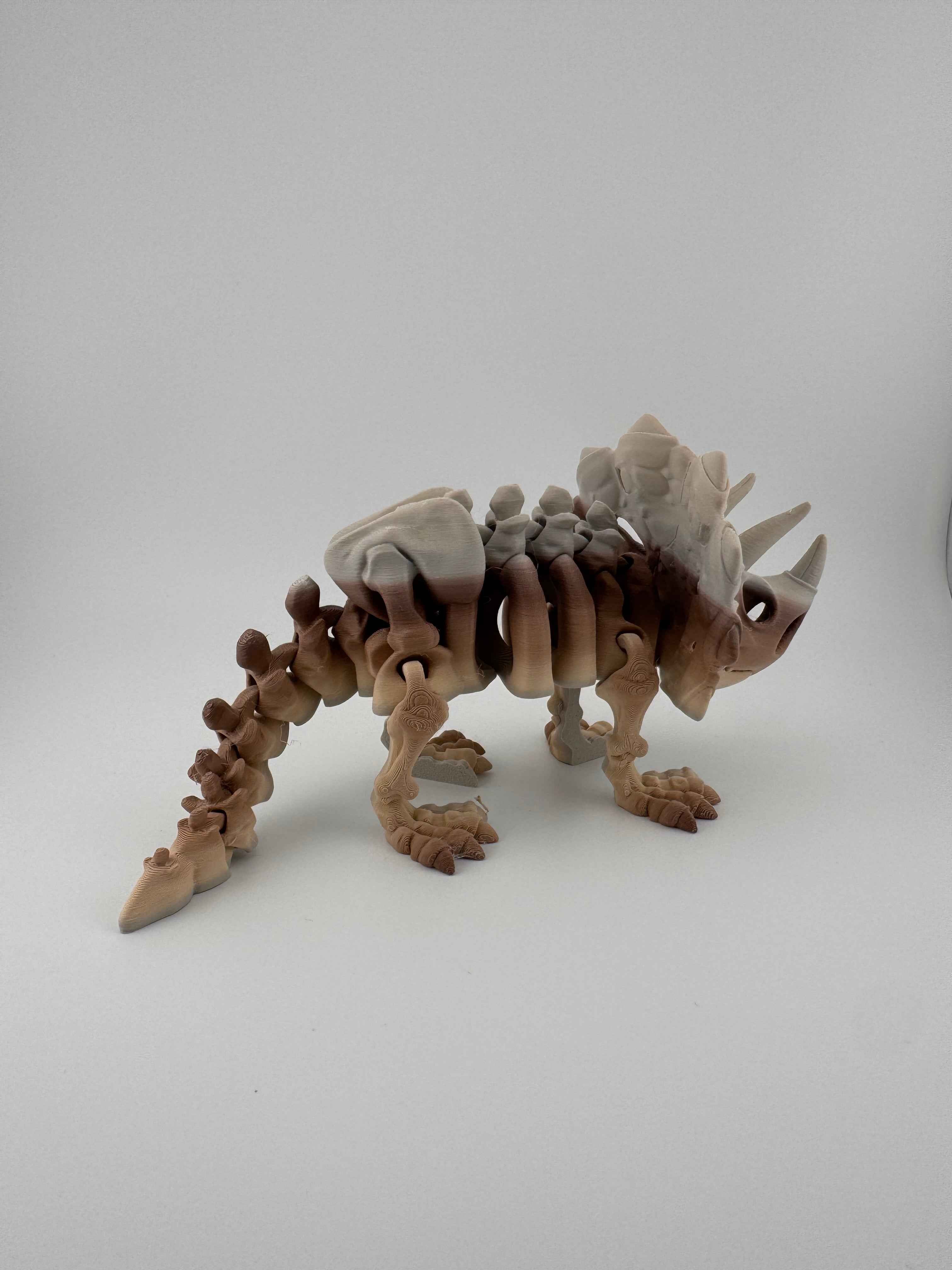 Fossil Dinosaur - Fantastic standing dinosaur, bring them back to life by collecting the whole collection