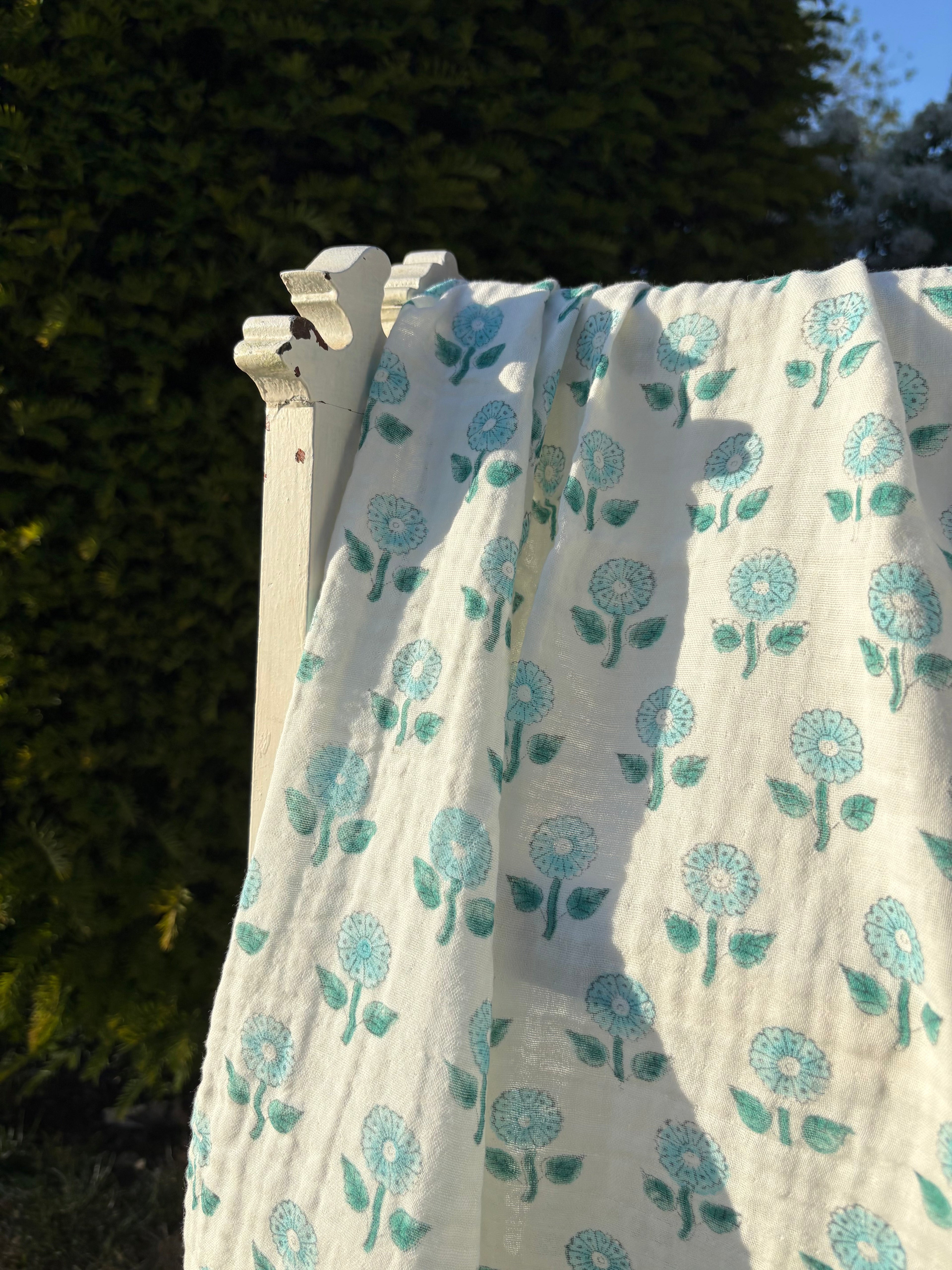 WooWoo Muslin Swaddle - Sea Blue Flower