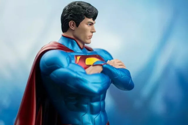 Ikon Collectables Superman New 52 1:6 Scale Statue - Limited Edition