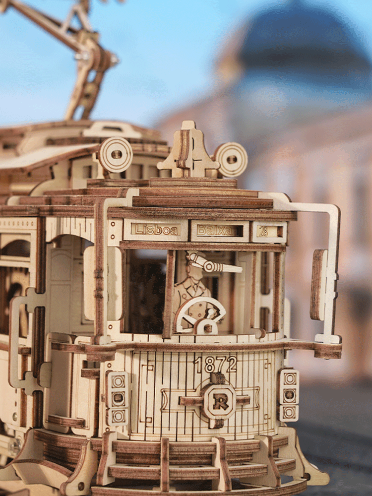 Snaps City Tram 28 Lisbon Model Kit – 3D Wooden Mechanical Puzzle