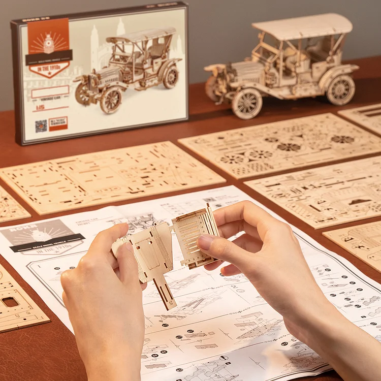 Robotime-ROKR Vintage Car 3D Wooden Puzzle - DIY Mechanical Model Kit
