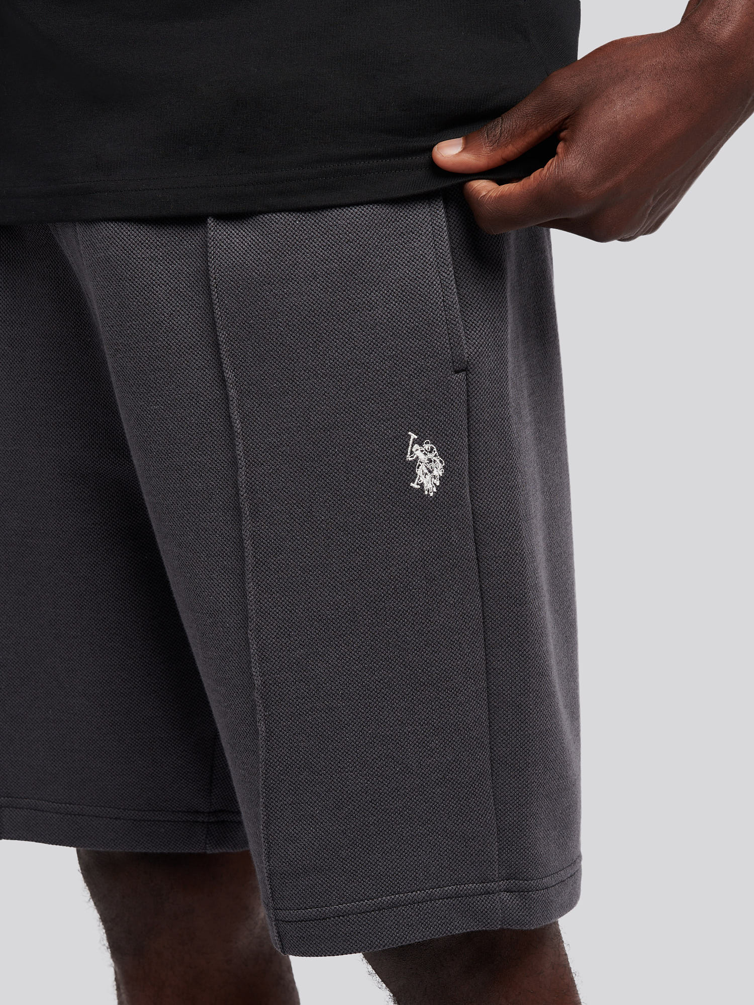 Mens Smart Two Tone Pleat Short in Black