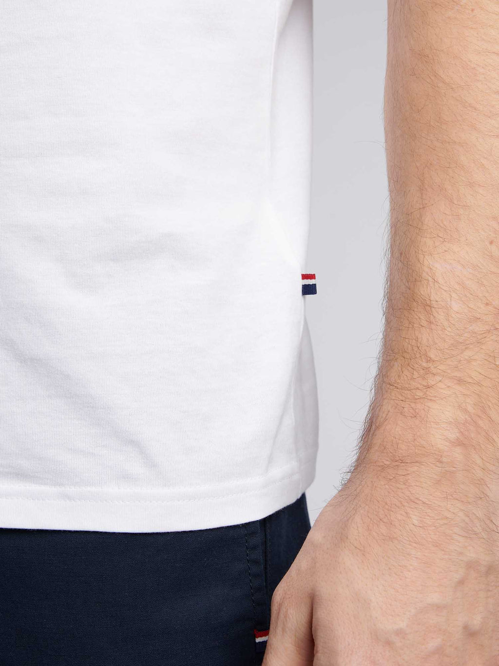 Mens Large Player T-Shirt in White / Dark Sapphire Navy DHM