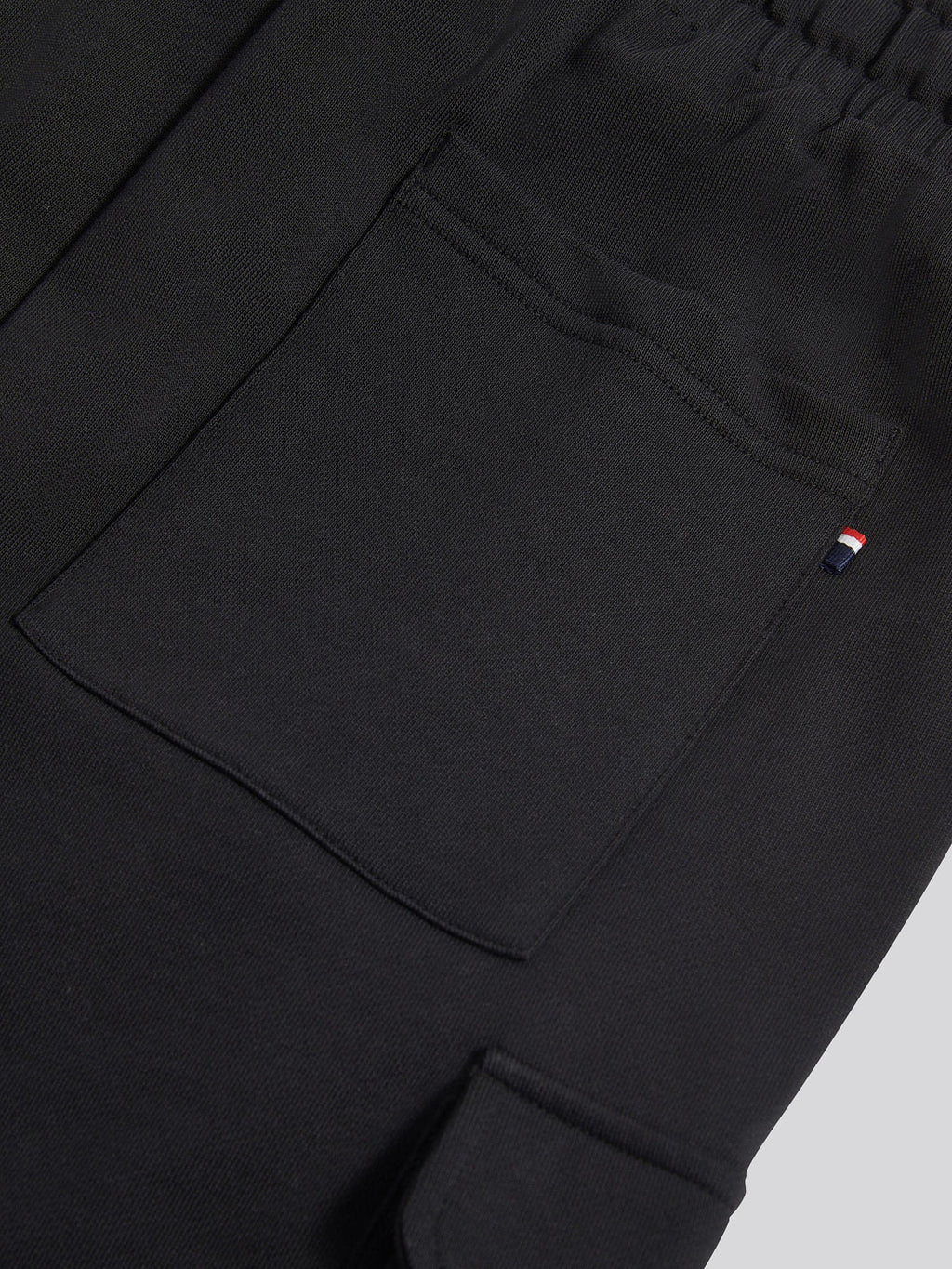 Mens Smart Utility Short in Black Bright White DHM