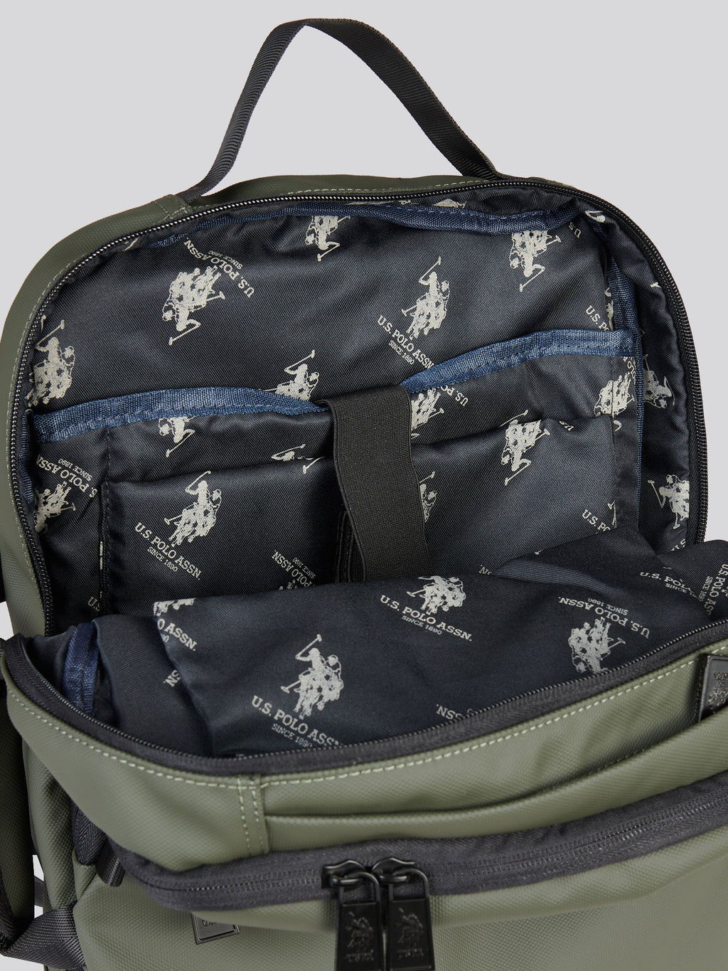 Mens Arrowhead Backpack in Army Green