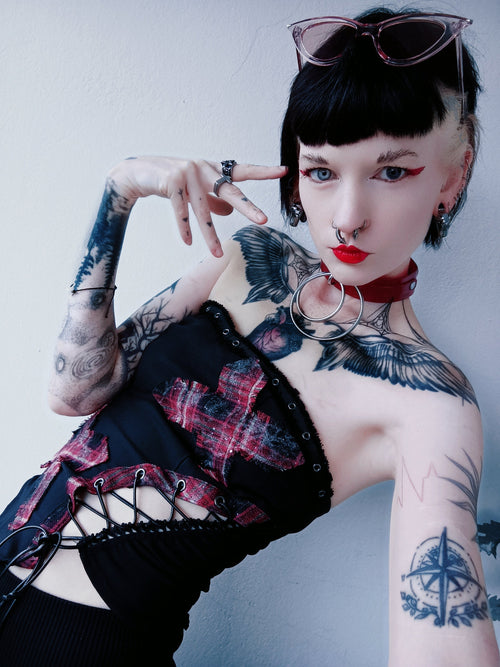 Dark in Love Punk Plaid Cross Strap Top – Red Tartan Corset Style
