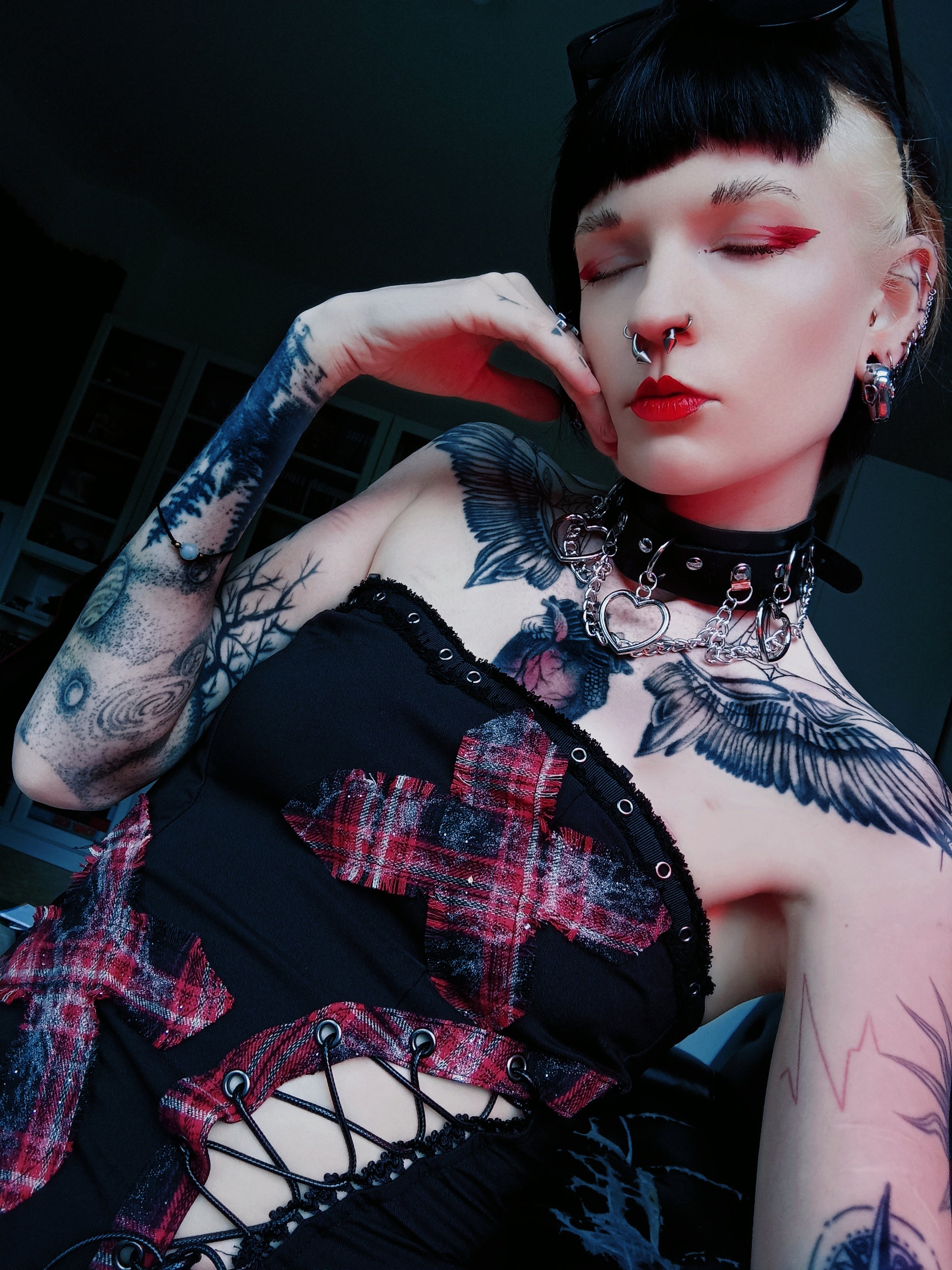 Dark in Love Punk Plaid Cross Strap Top – Red Tartan Corset Style