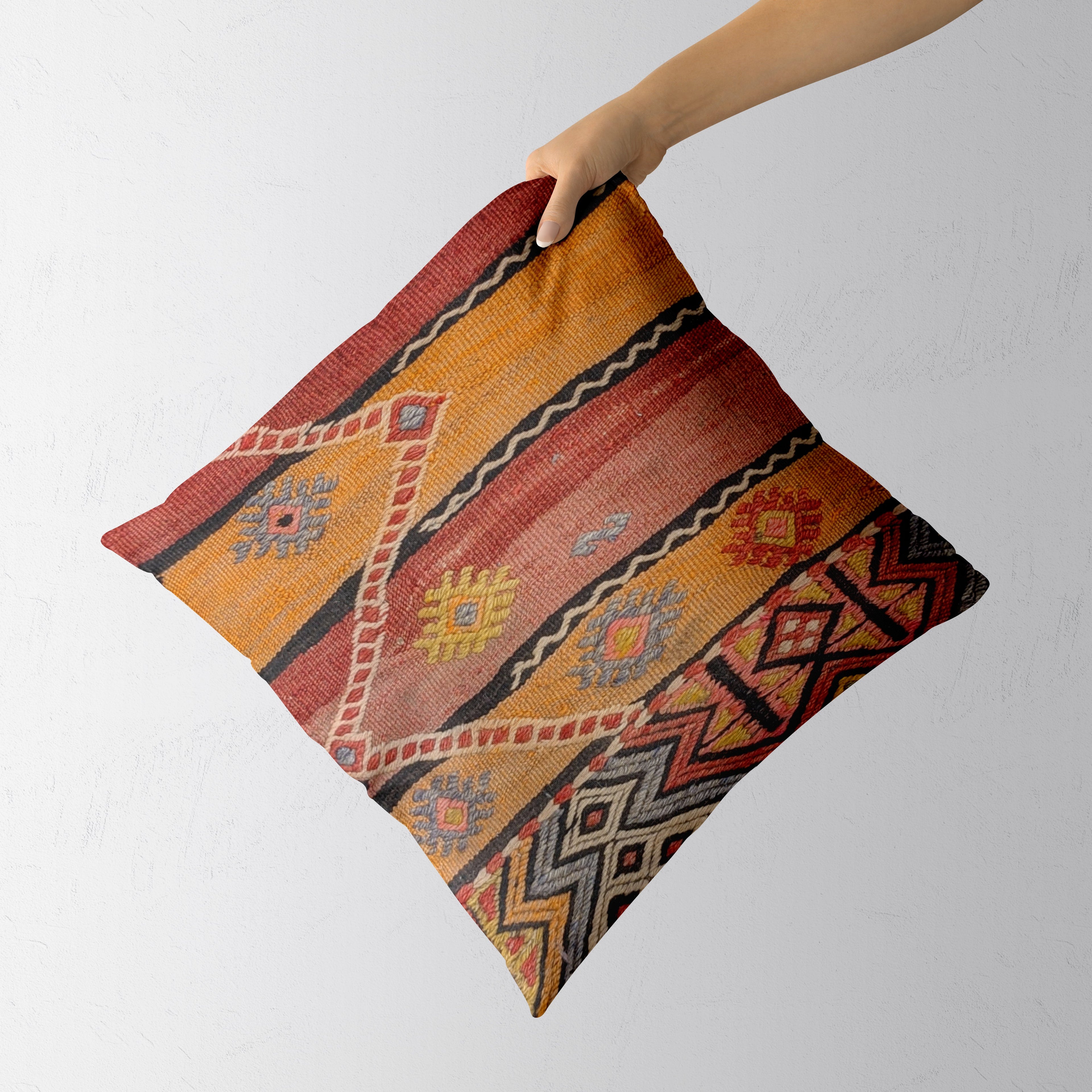 Turkish Kilim Vintage Cushion Cover - 40 x 40 cm