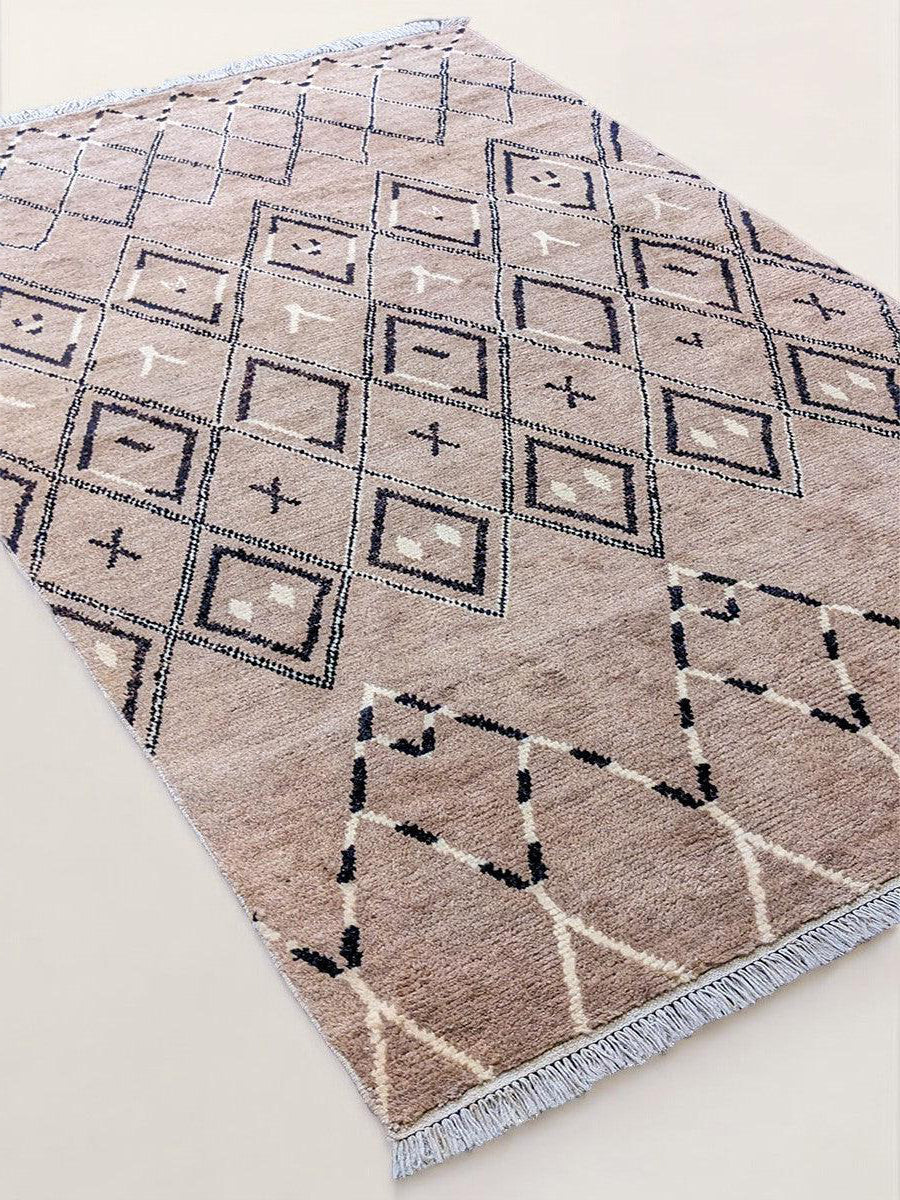Mystical Hand Knotted Rug - 247 x 153 cm