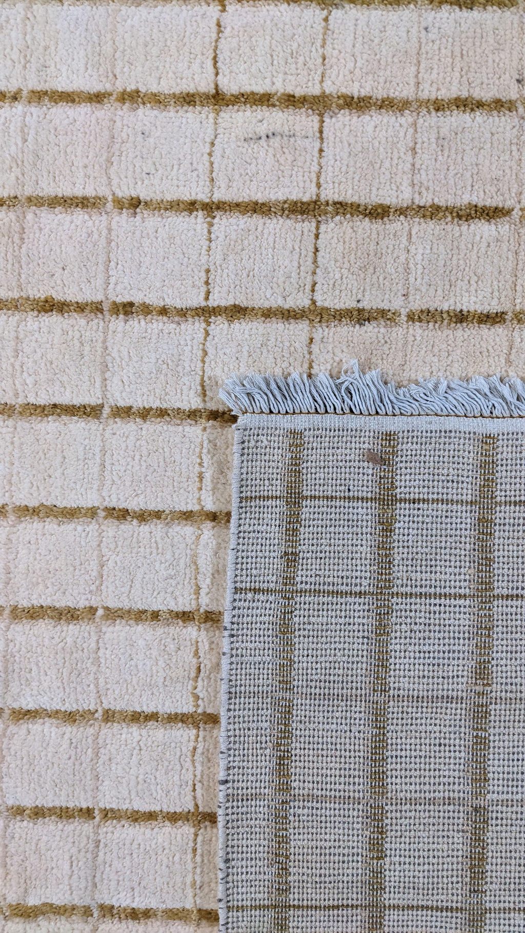 Stormy Hand Knotted Rug - 302 x 250 cm