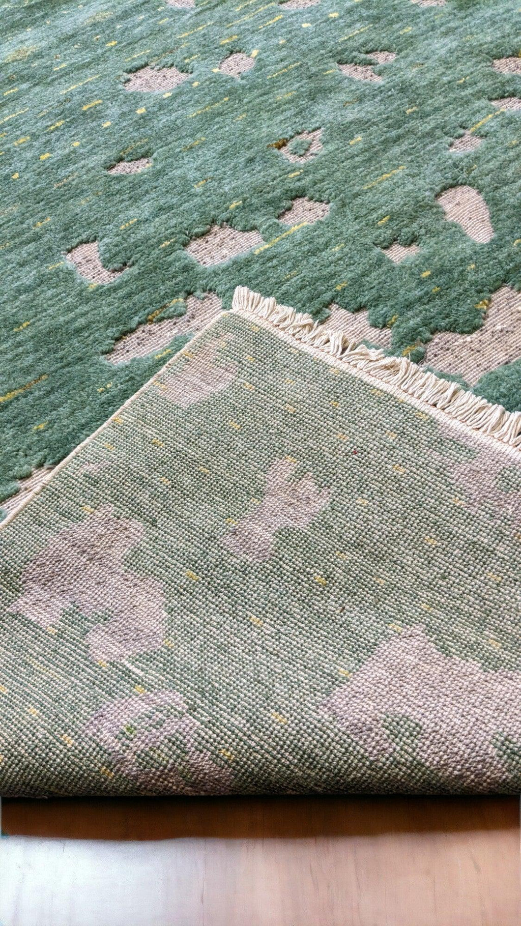 Agra Hand Knotted Rug - 253 x 159 cm