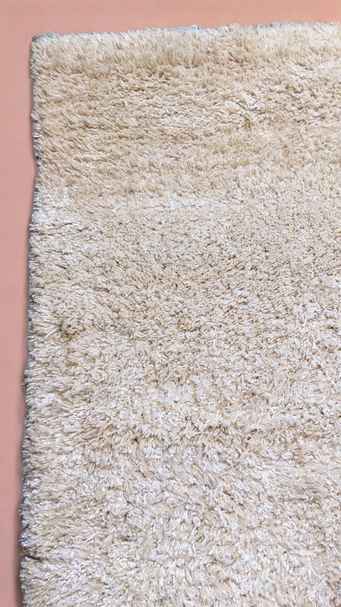 Axiom Shaggy Hand Knotted Rug - 275 x 196 cm