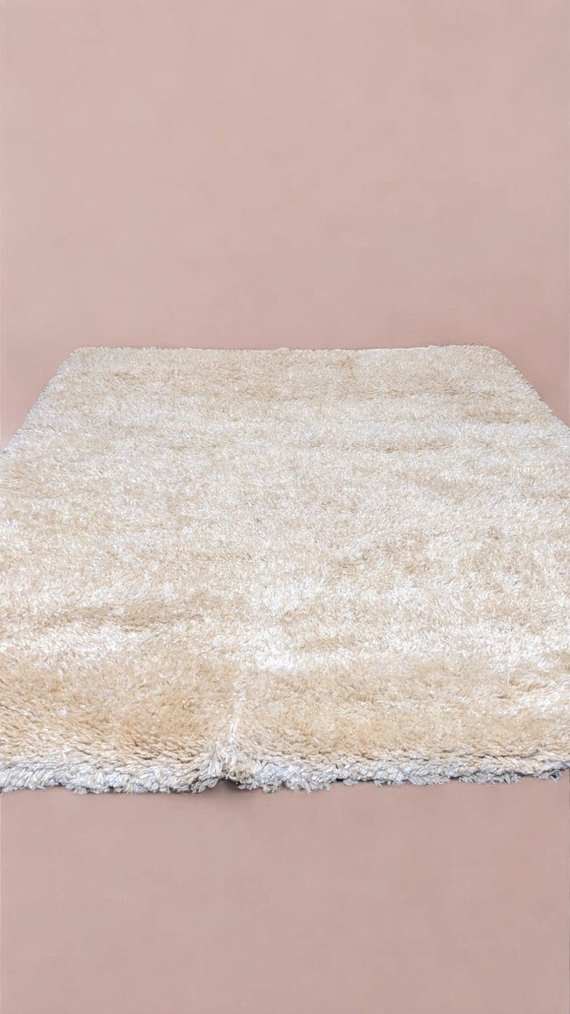 Lumen Shaggy Hand Knotted Rug - 266 x 193 cm
