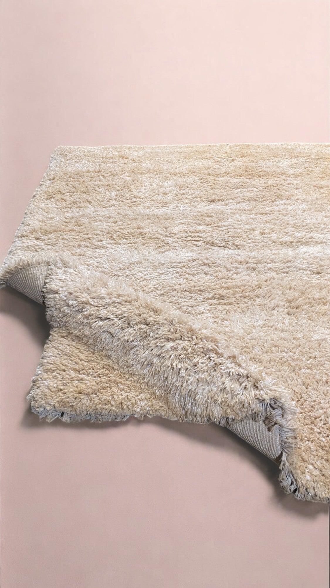 Lumen Shaggy Hand Knotted Rug - 266 x 193 cm