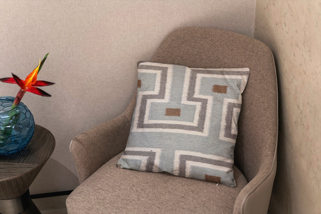 Turkish Kilim Vintage Cushion Cover - 40 x 40 cm