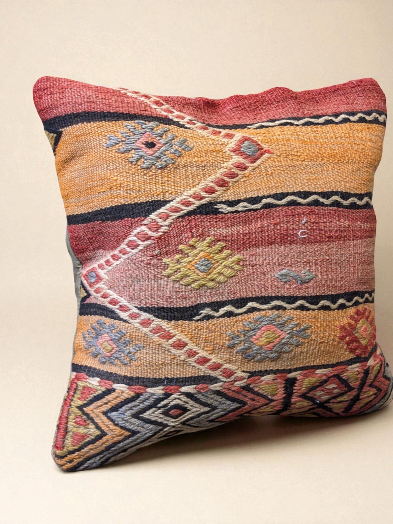 Turkish Kilim Vintage Cushion Cover - 40 x 40 cm