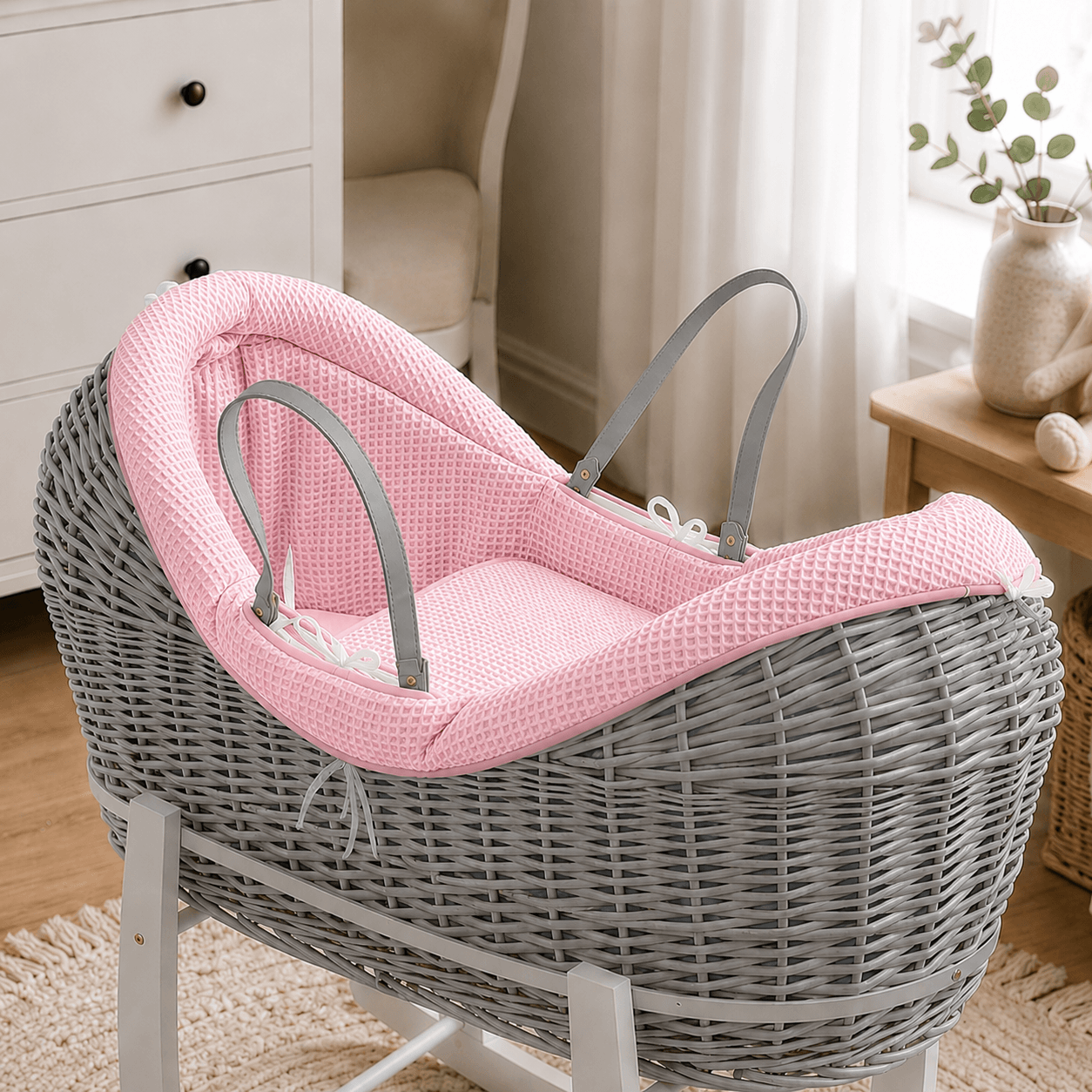 For Your Little One Wicker Deluxe Pod Moses Basket with Rocking Stand