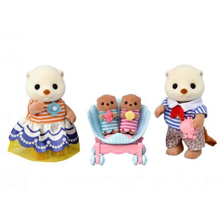 Sylvanian Families Sea Otter Family – 5-Piece Collectible Figure Set