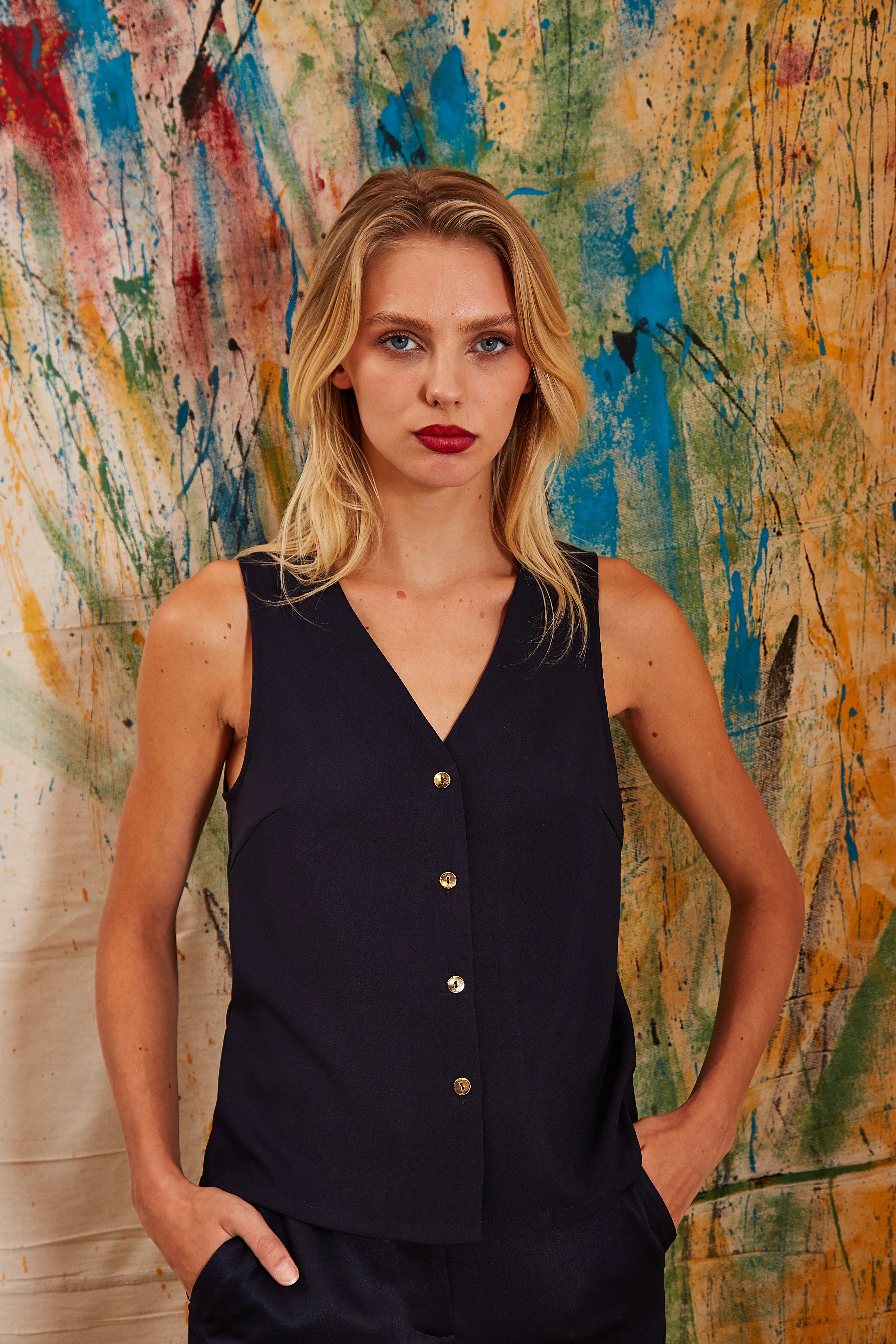 Jakson Sustainable Satin Back Crepe Waistcoat - Navy