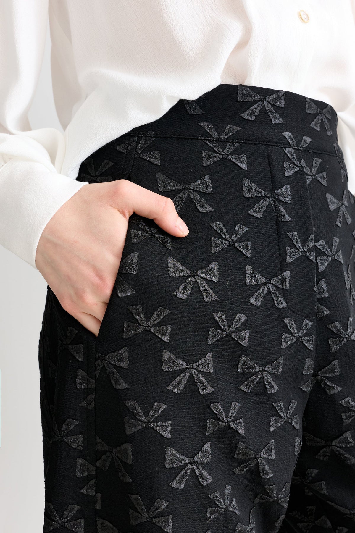 Sutton Black Bow Jacquard Barrel Trousers