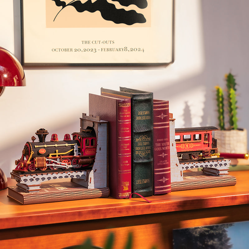 Rolife Century Train DIY Book Nook Kit – 3D Wooden Steam Train Puzzle