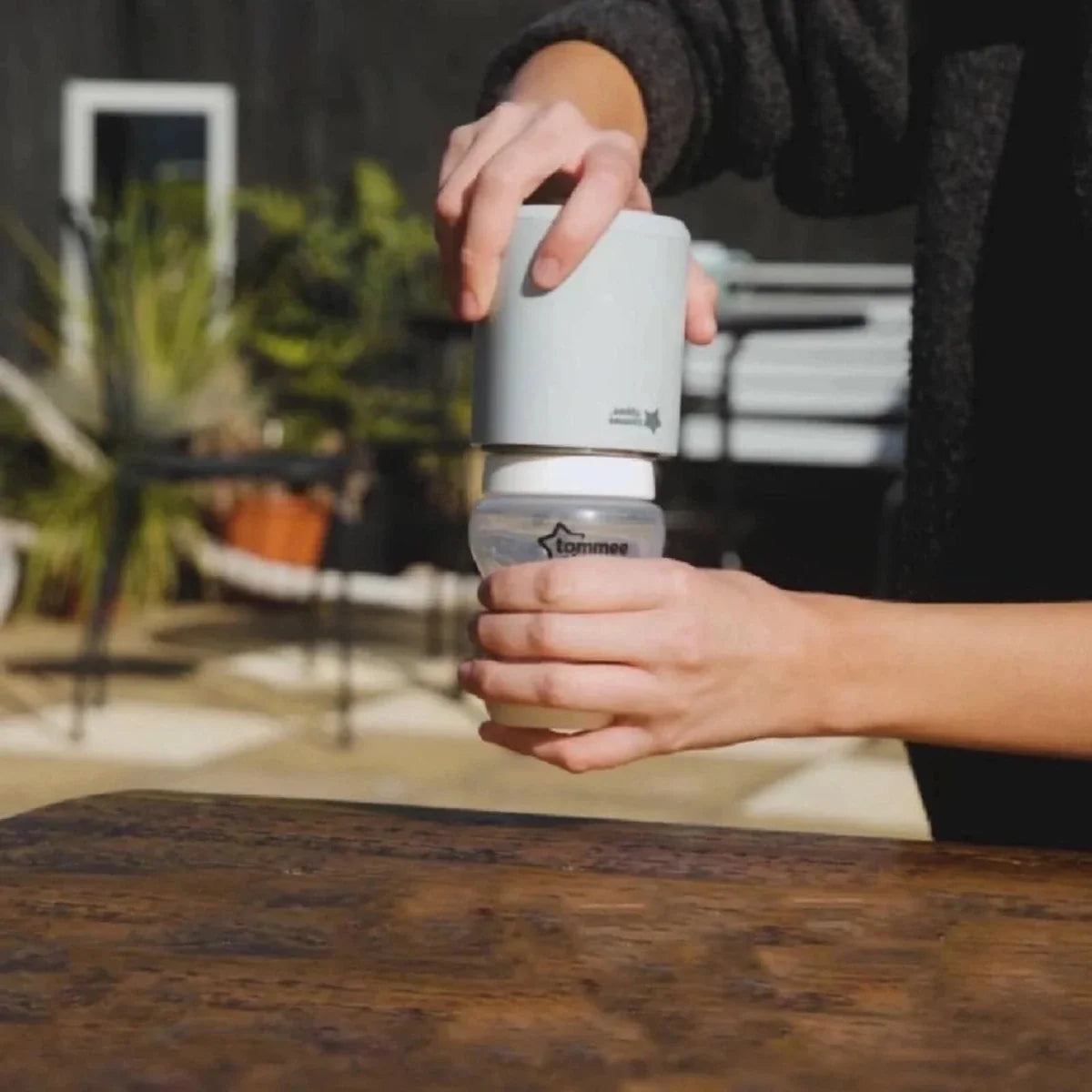 Tommee Tippee Let's Go Baby Bottle Warmer - image 9