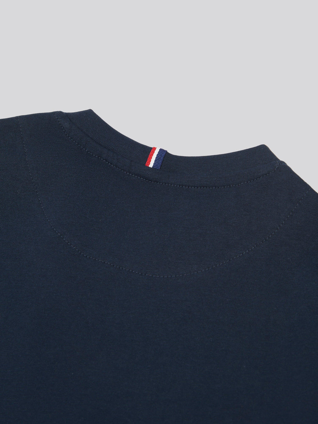 Boys Player 3 T-Shirt in Dark Sapphire Navy / Haute Red DHM