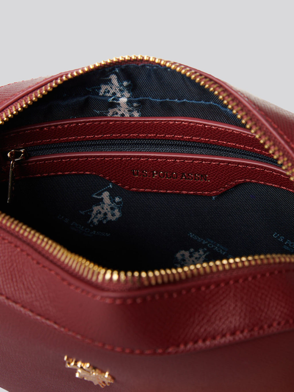 U.S. Polo Assn. Womens Jones Crossbody Bag Wine