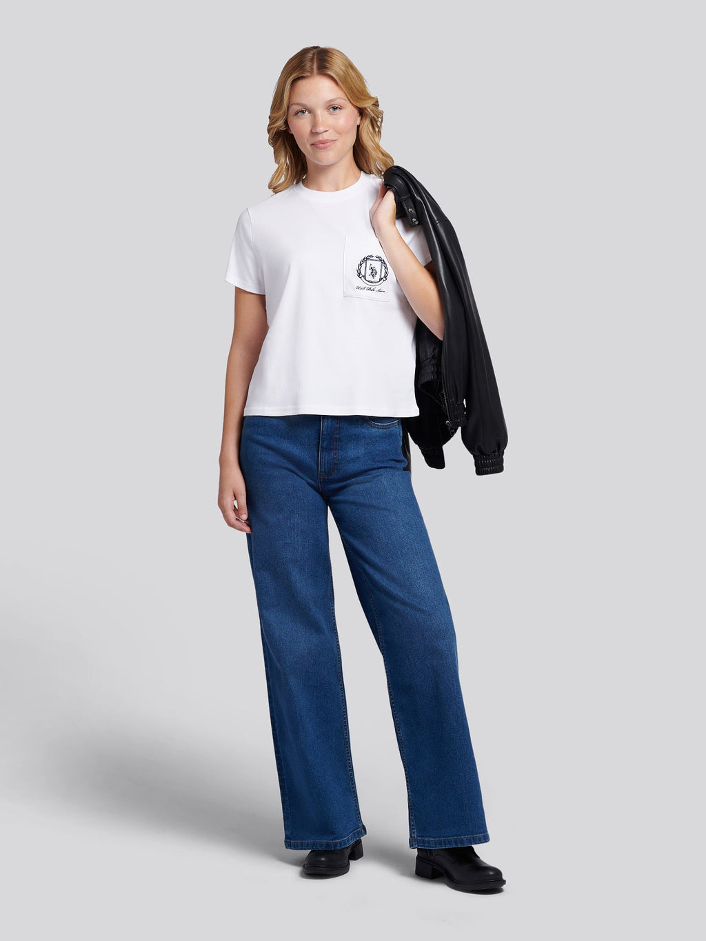 Womens Wreath Graphic T-Shirt in Bright White