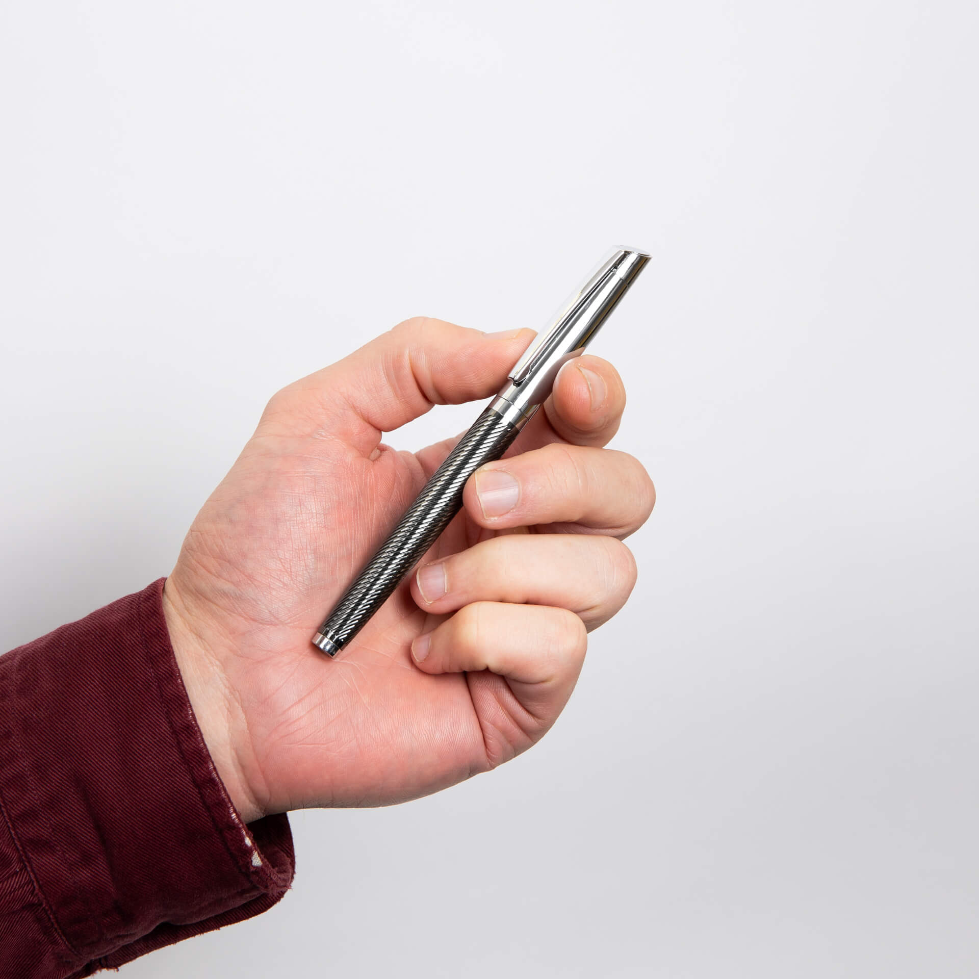 Fred Bennett Stainless Steel Ballpoint Pen in Leather Gift Case