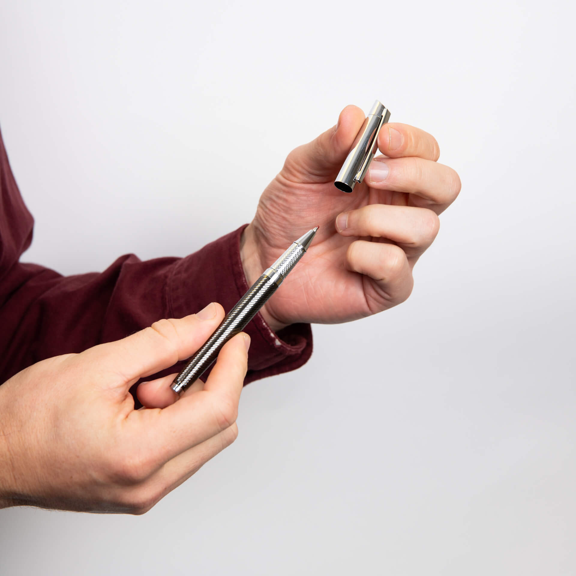 Fred Bennett Stainless Steel Ballpoint Pen in Leather Gift Case