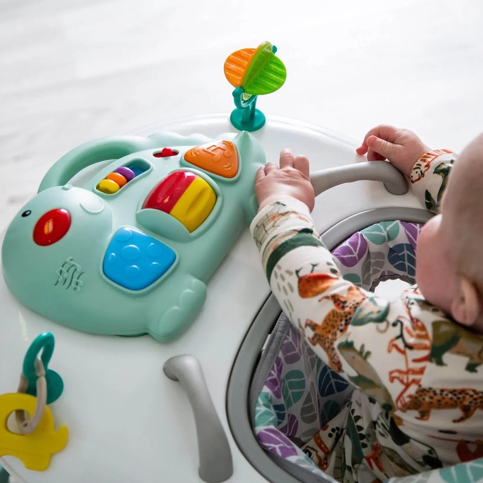 Red Kite Baby Go Round Twist & Walk - Aqua