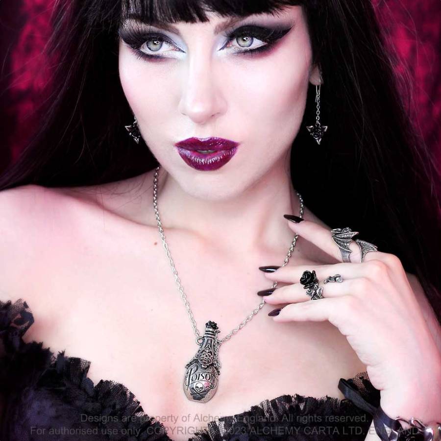 Alchemy Gothic Nighthawk Pewter Ring – Vampiric Bat Gothic Jewelry