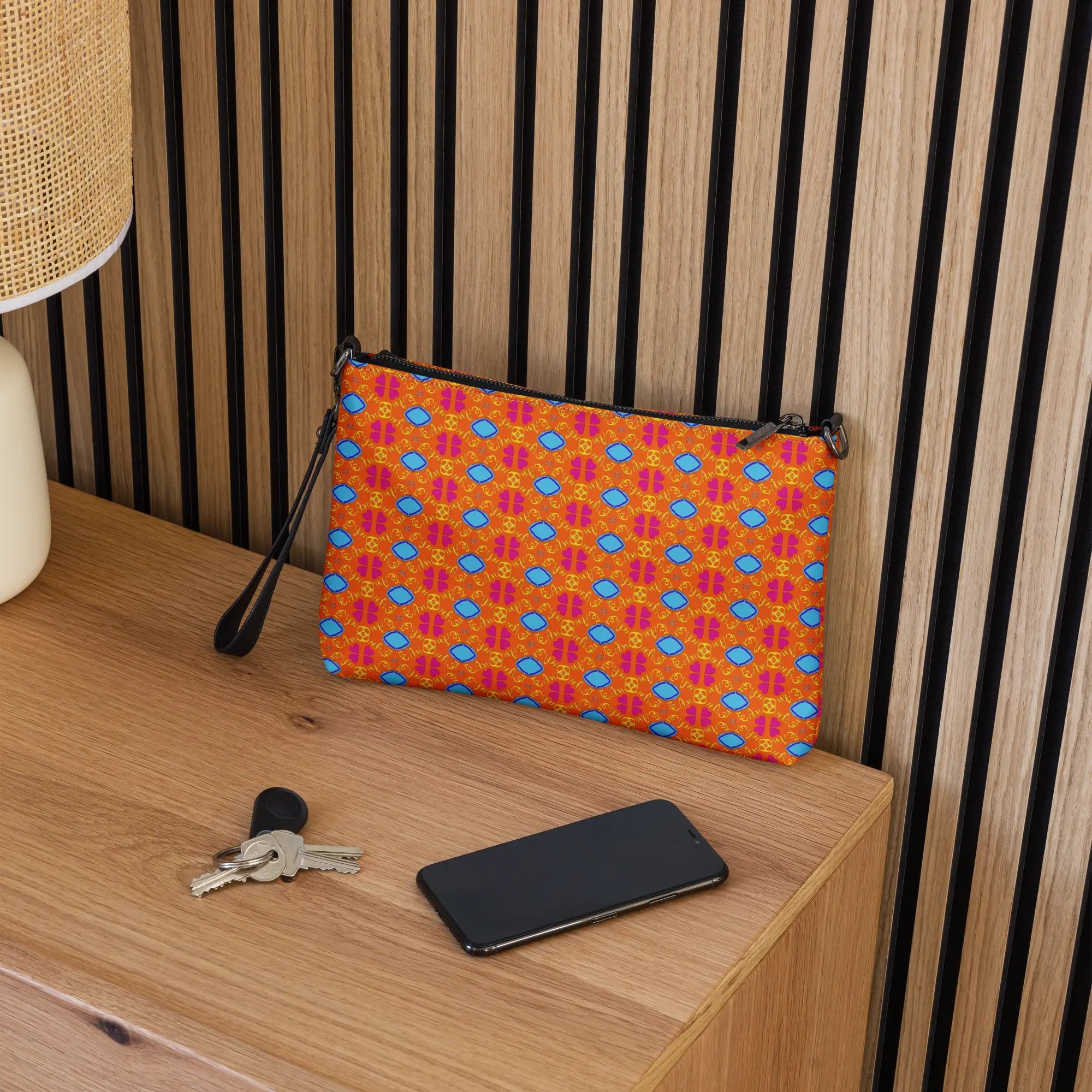 Te amo Crossbody bag