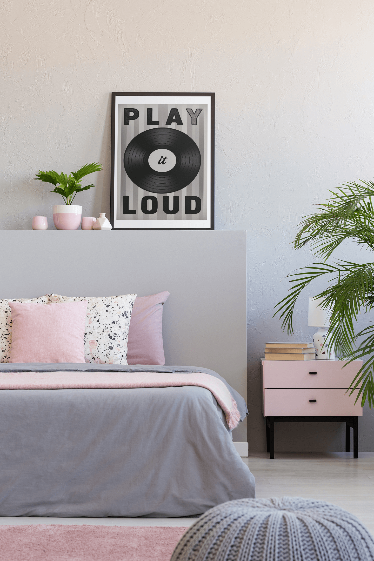 Play It Loud Vinyl Record Wall Art – Retro Music Poster for Studio & Home Decor