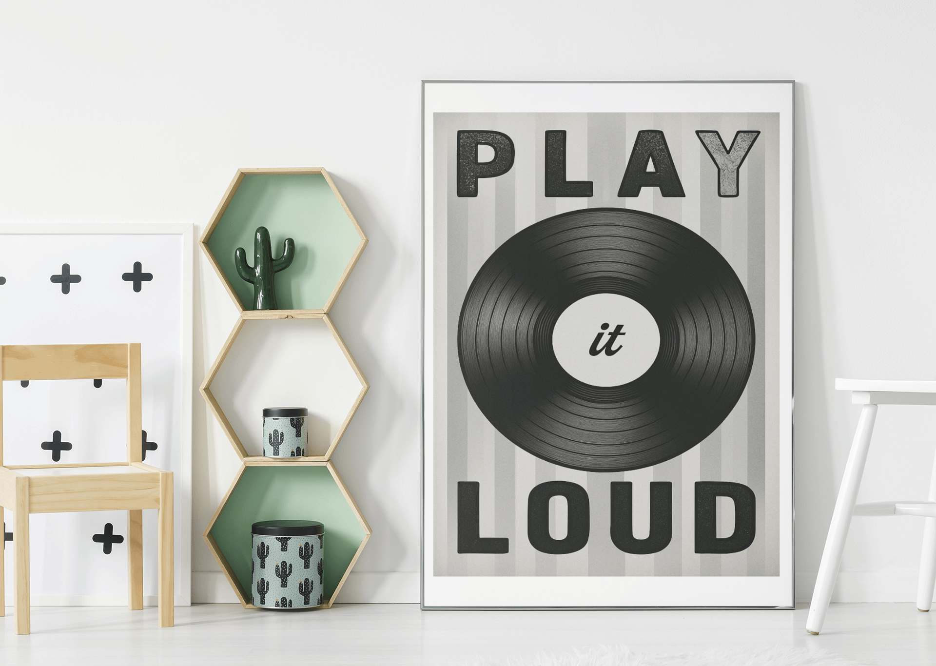 Play It Loud Vinyl Record Wall Art – Retro Music Poster for Studio & Home Decor