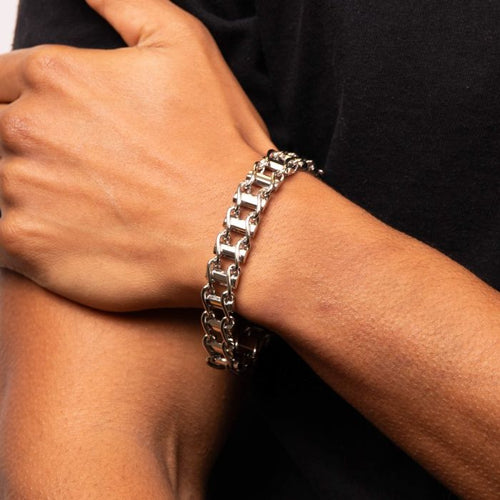 Fred Bennett Stainless Steel Bike Chain Bracelet – Classic Silver Style
