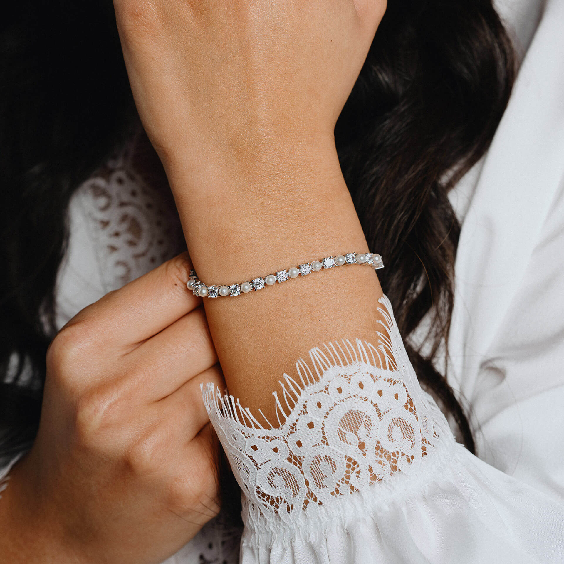 Gecko Jewellery Pearl and Zirconia Tennis Bracelet in Sterling Silver